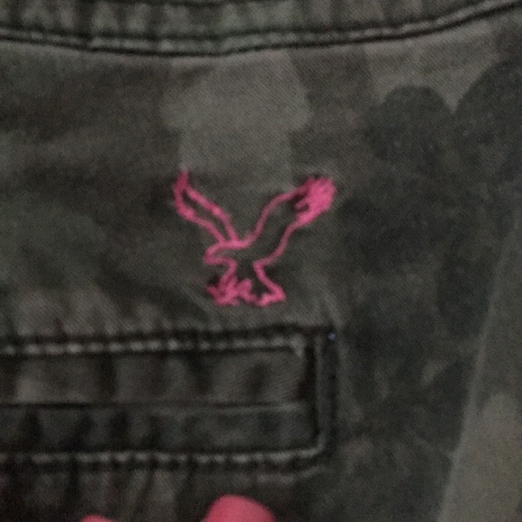 American Eagle Outfitters Olive Floral Shorts - Picture 4 of 6